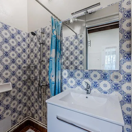 Holiday home Maison A Pour 3 Pers, 200m Du Lac, Terrasse Et Jardin - Fr-1-521-250 Sanguinet